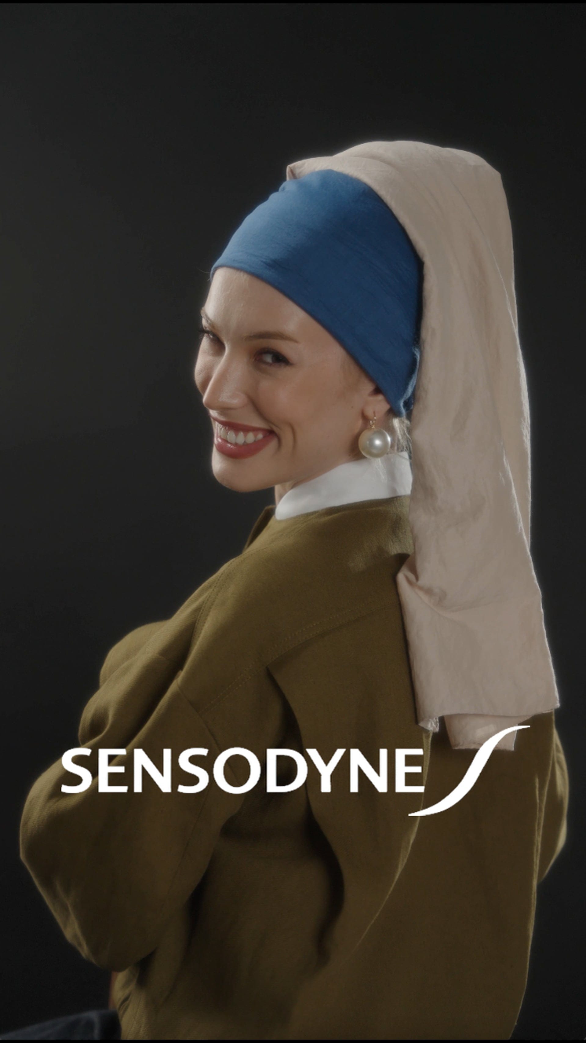 Sensodyne İnci Dişli Kız
